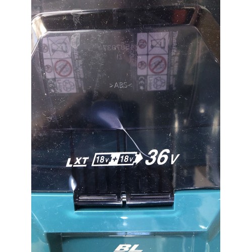 B-Ware!Makita DLM460PT2 Akku-Rasenmäher 46cm 2x18V, 5,0 Ah