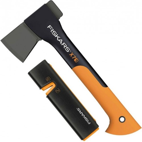 Fiskars Set Universalaxt X7 + Axt- und Messerschäfer Xsharp™ 1020183