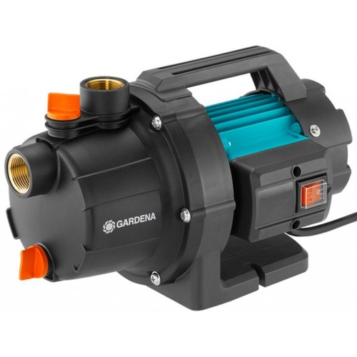 GARDENA BASIC 3000/4 Gartenpumpe 600W, 9010-29