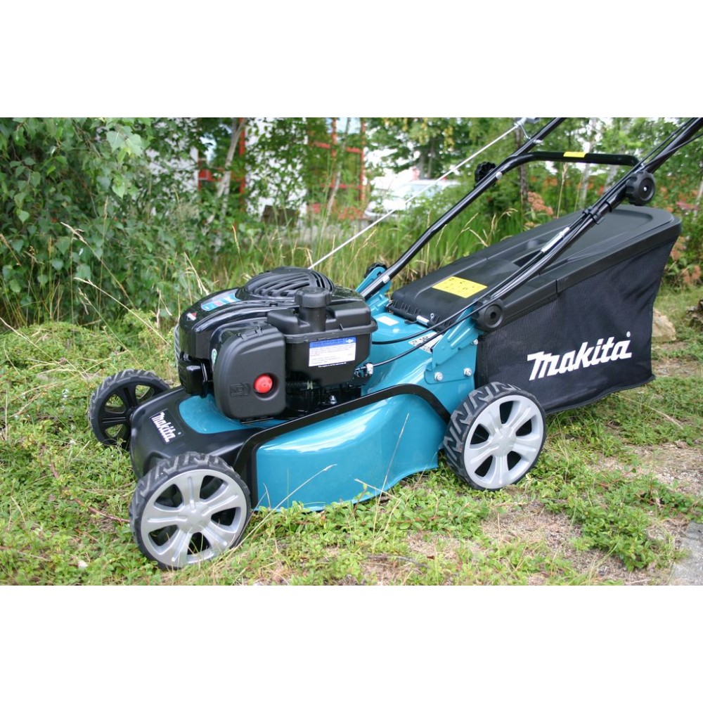 MAKITA BenzinRasenmäher 41cm, 2040 W PLM4120N